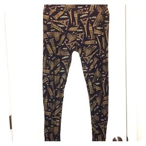 Rare LulaRoe monuments leggings.